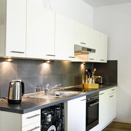 T&k Hosting At Hauptbahnhof Homestay